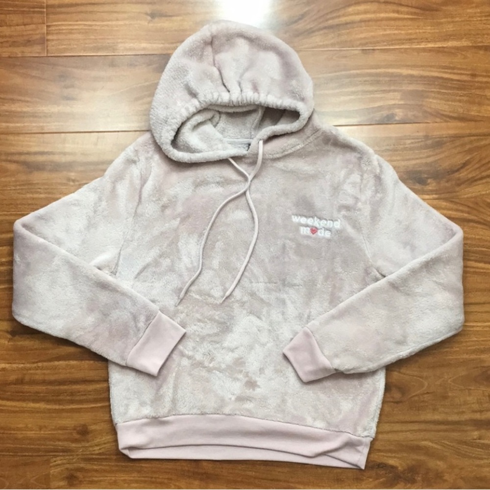3/$25 Gold Rush Lavender Weekend Mode Fuzzy Sherpa Hooded Sweatshirt Size Large